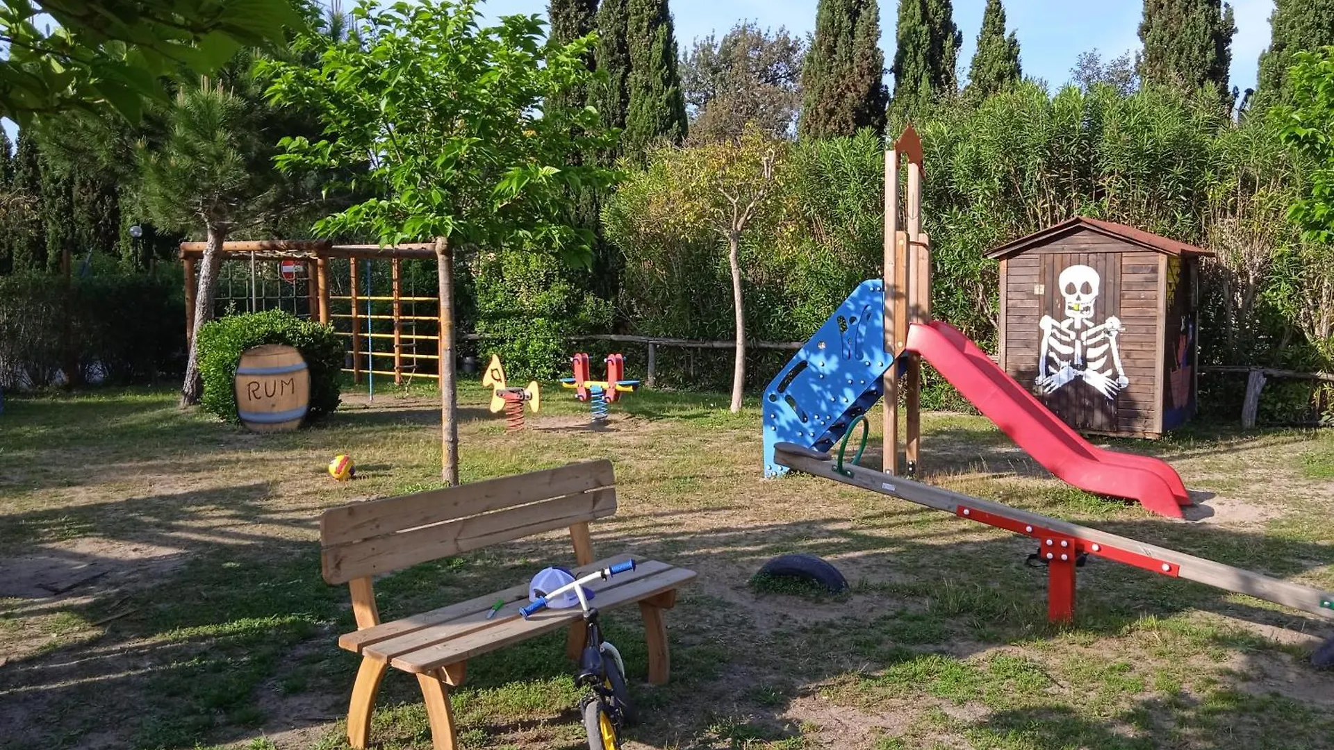 G014 Mobile Home Viareggio - Inclu Airco- Camping Paradiso 0*,
